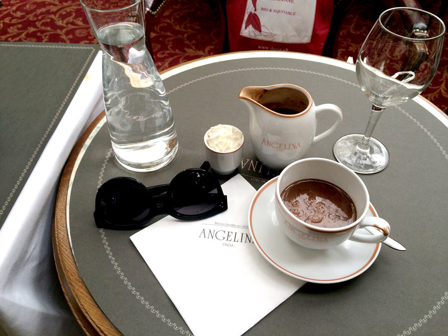 Grand petit-déjeuner chez Angelina à&nbsp;Paris